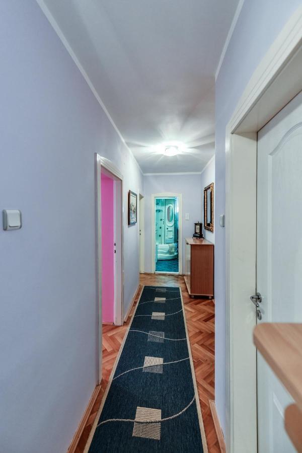 Lux Apartman Cvetkovic Kraljevo Exteriör bild